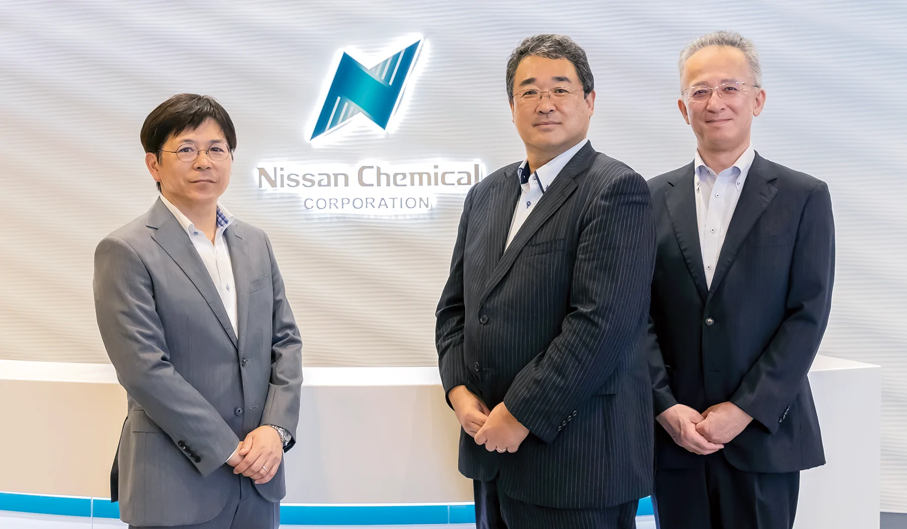 日産化学株式会社